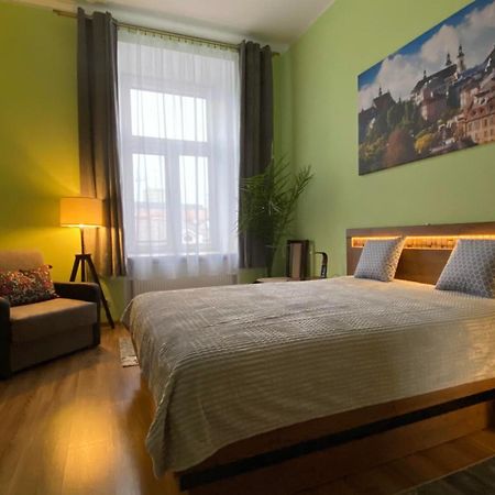 Lublinbnb - Exclusive Family Apartment ------ In The Heart Of Lublin -------------------------------- Bedroom & Living Room & Kitchen Exterior photo
